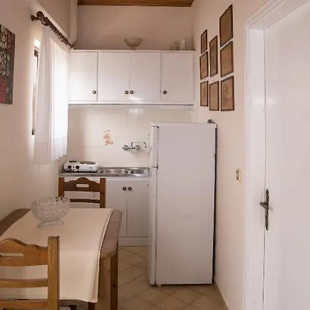 Kapnisi Hotel 3*