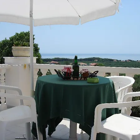 Kapnisi Hotel 3*